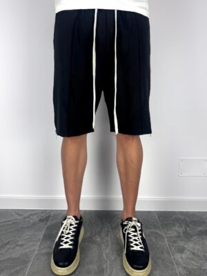 PANTALONI SCURTI NEGRI CU SNUR LUNG SI FERMOARE LATERALE