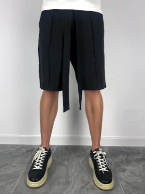 PANTALONI SCURTI NEGRI CU SNUR LAT