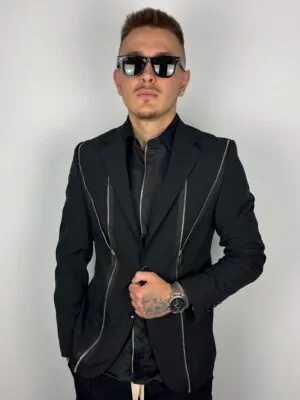 SACOU NEGRU CU FERMOARE METALICE DUBLE